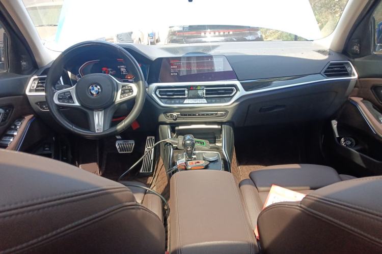 Used BMW 3 Series 2021 Second Facelift 325Li M Sport Package Center Console