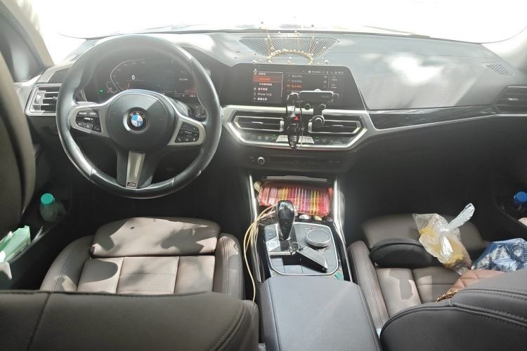 Used BMW 3 Series 2021 Second Facelift 320Li M Sport Package Center Console