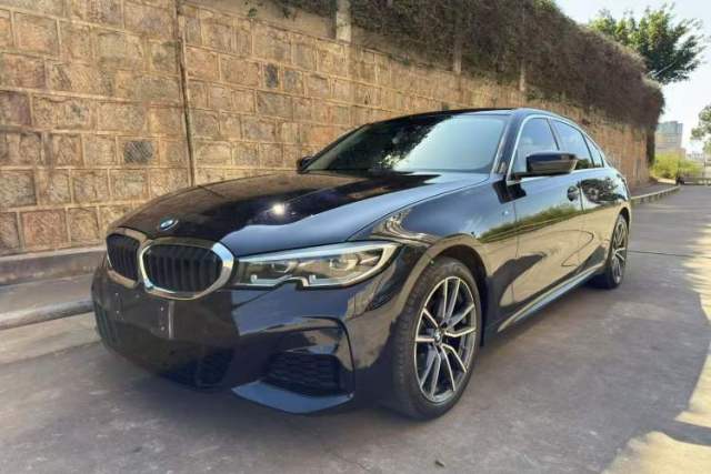 Ojetý BMW 3 Series 2021 Second Facelift 320Li M Sport Package