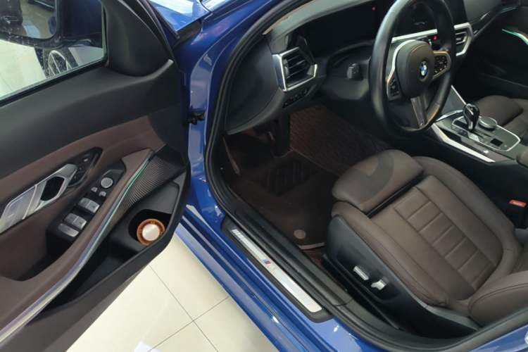 Used BMW 3 Series 2021 Second Facelift 325Li M Sport Package Driver Seat
