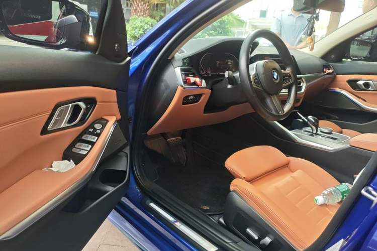 Used BMW 3 Series 2021 Second Facelift 325i M Sport Night Edition Package Driver Seat