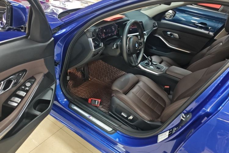 Used BMW 3 Series 2021 325i M Sport Package Driver Seat