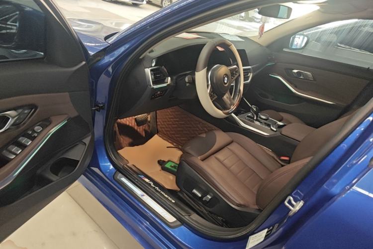 Used BMW 3 Series 2021 325i M Sport Package Driver Seat
