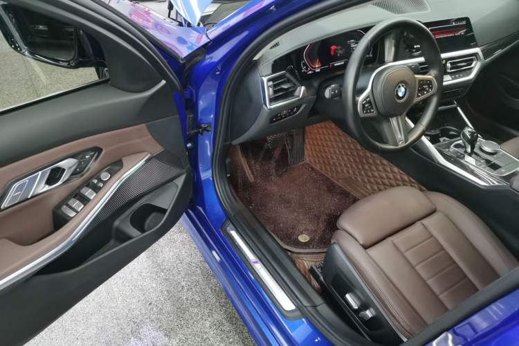 Used BMW 3 Series 2021 Second Facelift 325Li M Sport Package Driver Seat