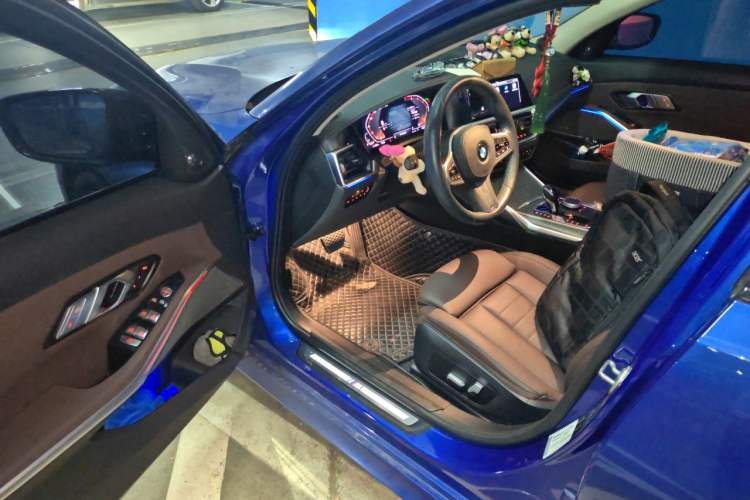 Used BMW 3 Series 2021 325Li M Sport Shadowline Package Driver Seat