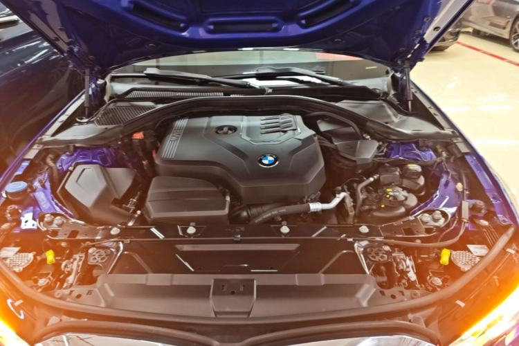 Used BMW 3 Series 2021 325i M Sport Package Engine Bay