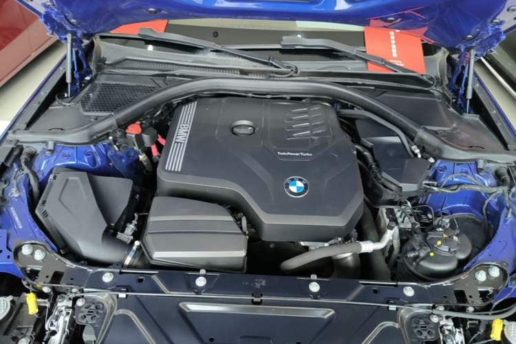 Used BMW 3 Series 2021 Second Facelift 320Li M Sport Package Engine Bay