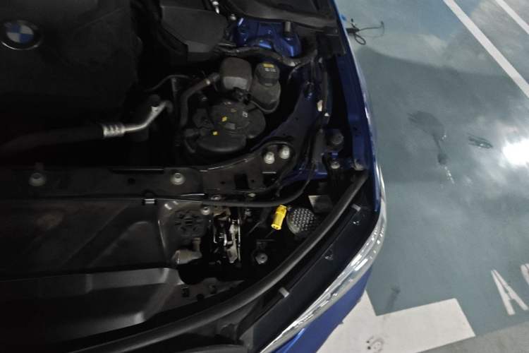Used BMW 3 Series 2021 325i M Sport Night Edition package Engine Bay Left