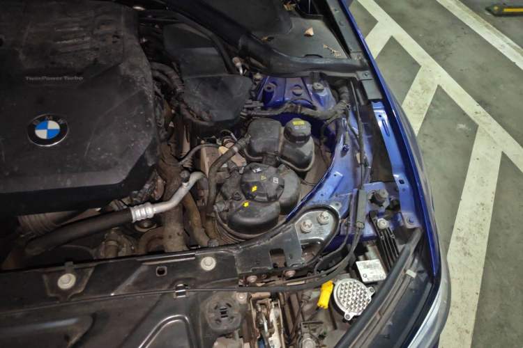 Used BMW 3 Series 2021 325Li M Sport Shadowline Package Engine Bay Left