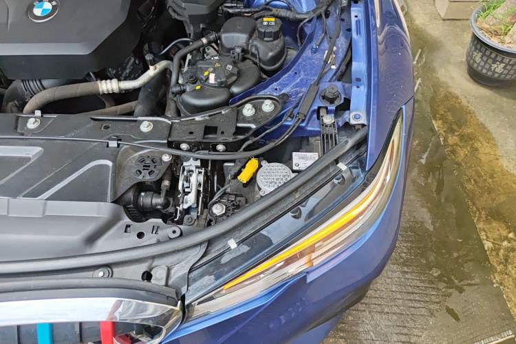 Used BMW 3 Series 2021 320Li M Sport Package Engine Bay Left