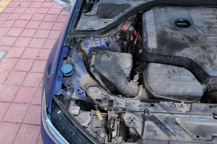 Used BMW 3 Series 2021 325i M Sport Package Engine Bay Right