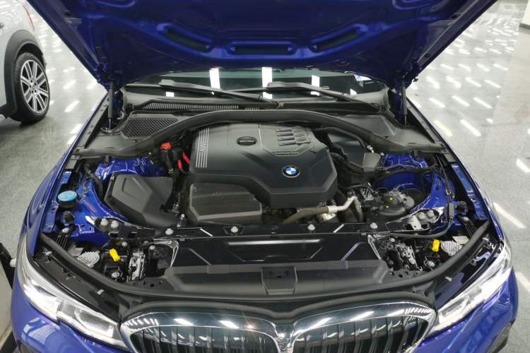 Used BMW 3 Series 2021 Second Facelift 325Li M Sport Package Engine Bay