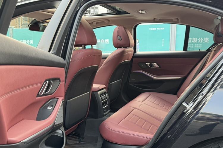 Used BMW 3 Series 2021 325i M Sport Package Exterior 1