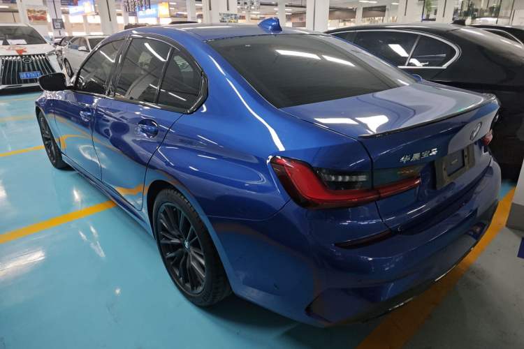 Used BMW 3 Series 2021 Second Facelift 325i M Sport Night Edition Package Exterior 2