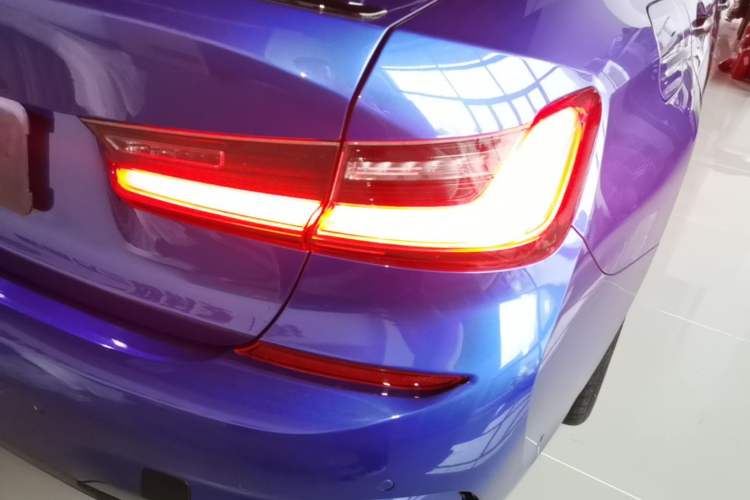 Used BMW 3 Series 2021 325Li M Sport Shadowline Package Exterior 3