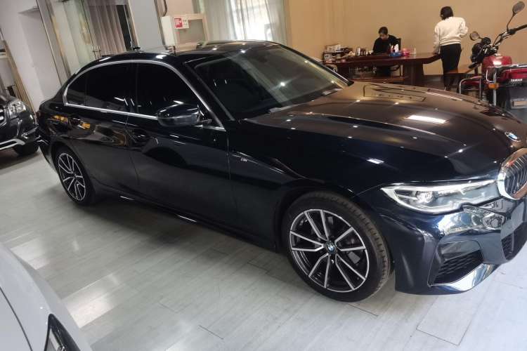 Used BMW 3 Series 2021 Second Facelift 320Li M Sport Package Exterior 4