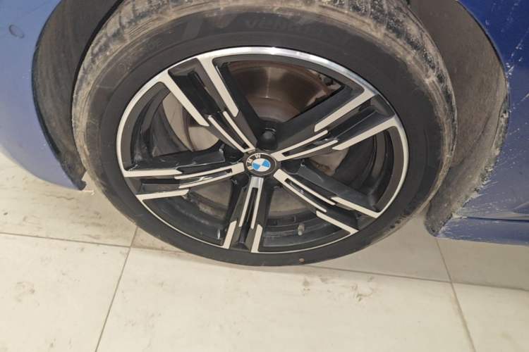 Used BMW 3 Series 2021 325i M Sport Package Exterior 4