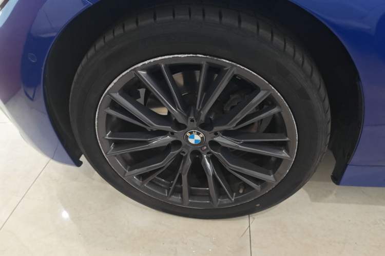 Used BMW 3 Series 2021 Facelifted 325Li M Sport Night Edition Package Exterior 4
