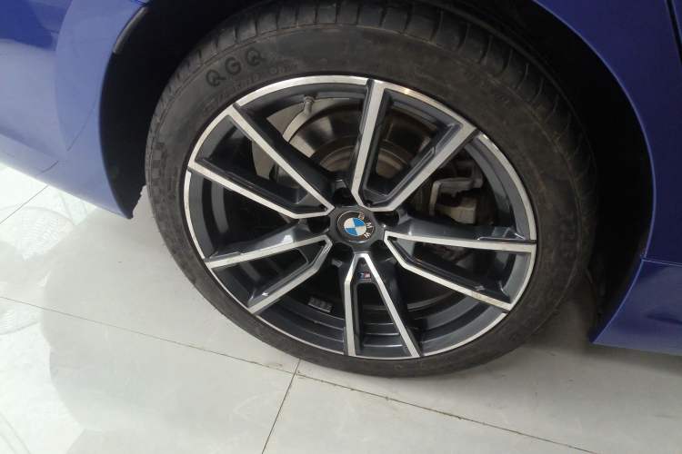 Used BMW 3 Series 2021 Restyled 325Li M Sport Package Exterior 5