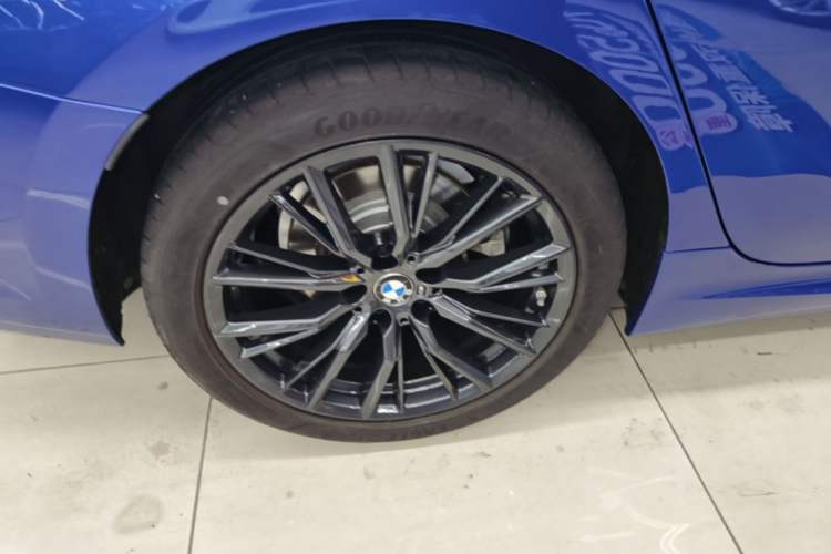 Used BMW 3 Series 2021 Restyled 325i M Sport Night Edition Package Exterior 5