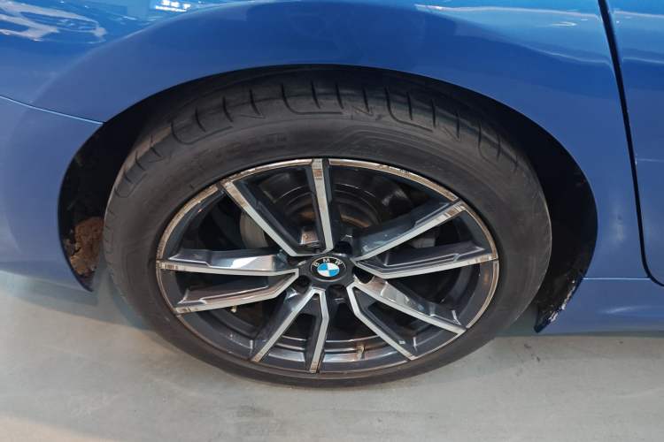 Used BMW 3 Series 2021 Restyled 325Li M Sport Package Exterior 5