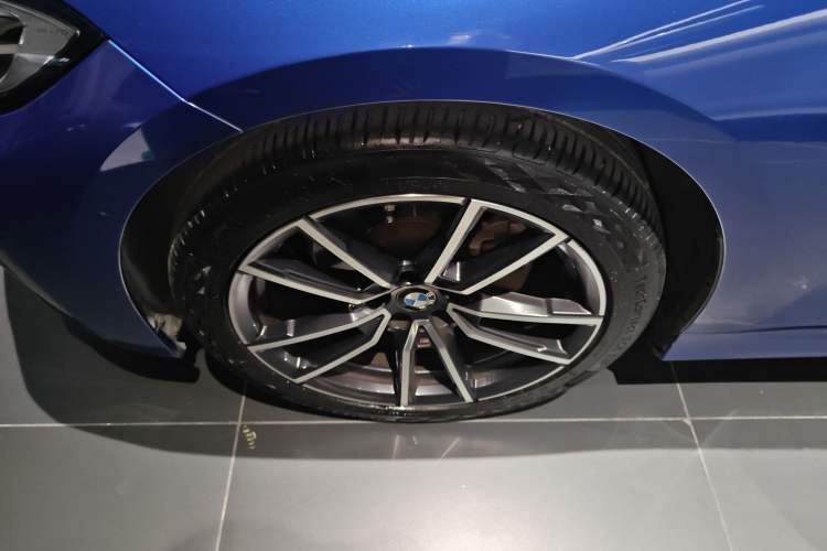 Used BMW 3 Series 2021 Restyled 325Li M Sport Package Exterior 7