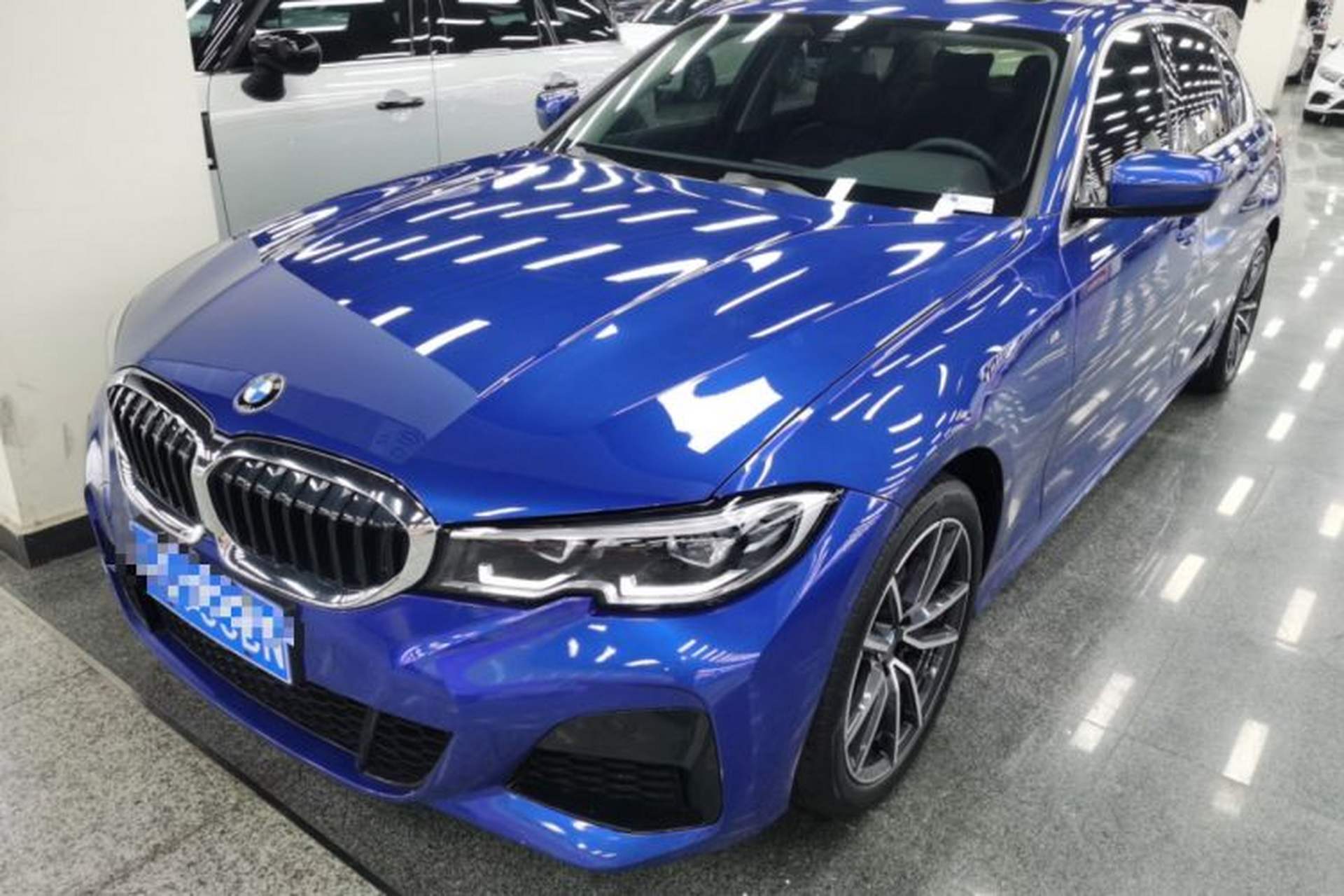 Used BMW 3 Series 2021 Second Facelift 325Li M Sport Package Front Left 45 Deg