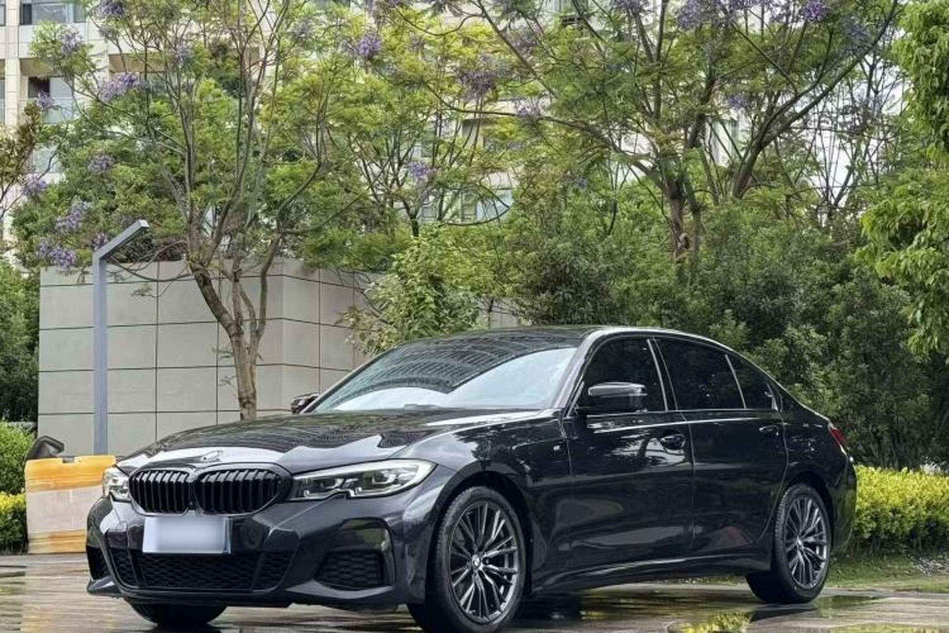 Used BMW 3 Series 2021 325Li M Sport Shadowline Package Front Left 45 Deg