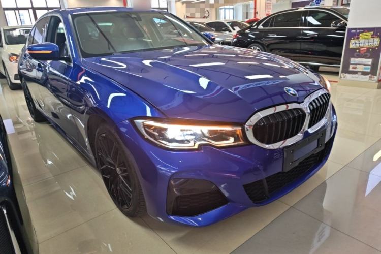 Used BMW 3 Series 2021 325i M Sport Package Front Right 45 Deg