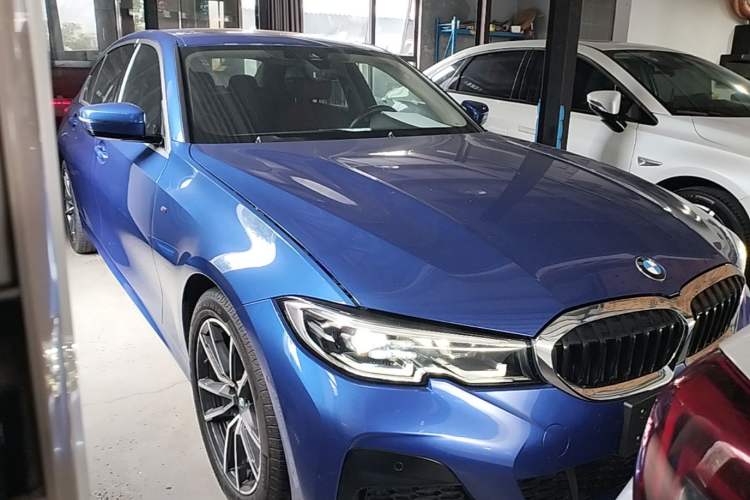 Used BMW 3 Series 2021 Second Facelift 325Li M Sport Package Front Right 45 Deg