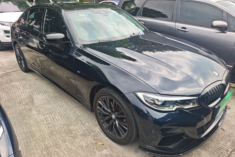 Used BMW 3 Series 2021 Facelifted 325Li M Sport Night Edition Package Front Right 45 Deg