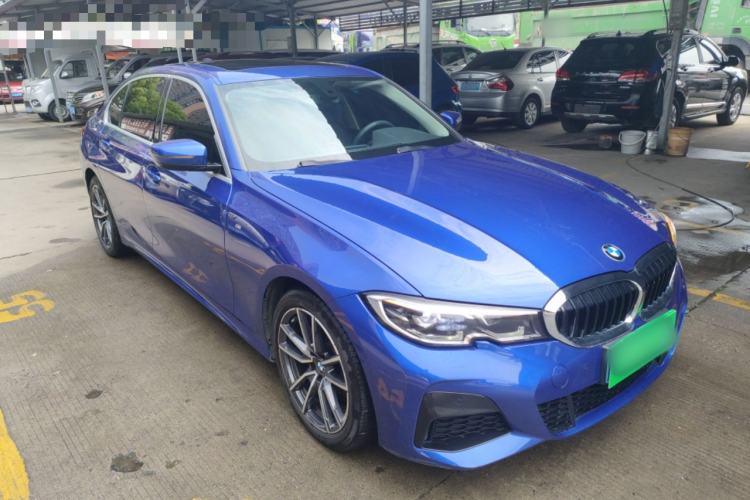 Used BMW 3 Series 2021 320Li M Sport Package Front Right 45 Deg