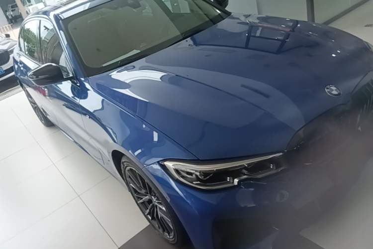 Used BMW 3 Series 2021 Facelifted 325Li M Sport Night Edition Package Front Right 45 Deg