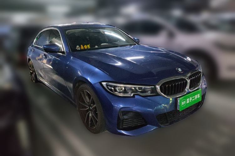 Used BMW 3 Series 2021 320Li M Sport Package Front Right 45 Deg