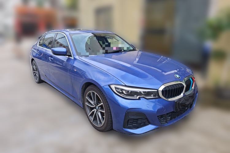 Used BMW 3 Series 2021 320Li M Sport Package Front Right 45 Deg