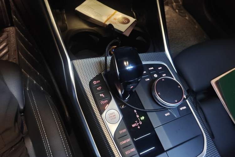 Used BMW 3 Series 2021 325i M Sport Night Edition package Gear Lever