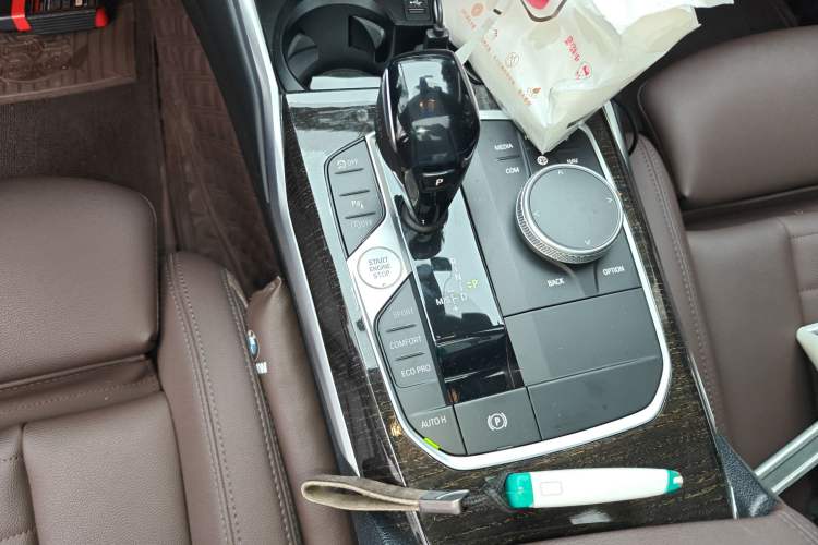 Used BMW 3 Series 2021 Second Facelift 325Li M Sport Package Gear Lever