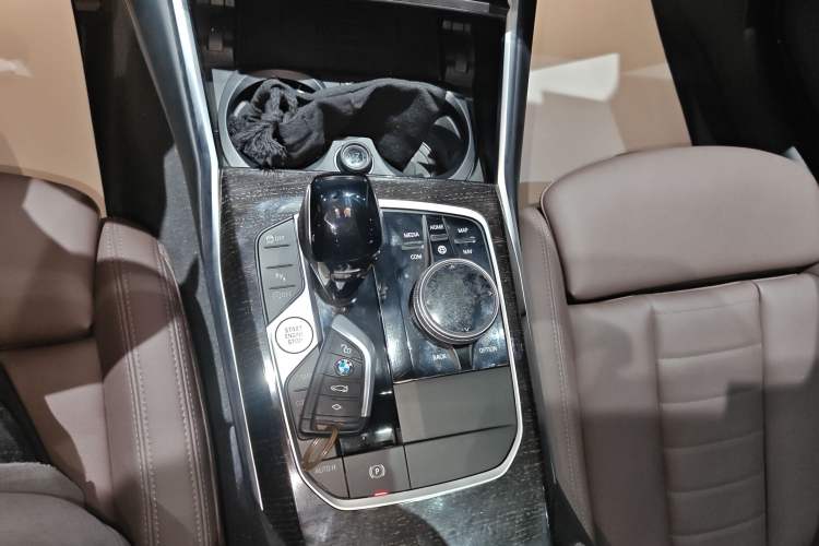 Used BMW 3 Series 2021 Restyled 325Li M Sport Package Gear Lever