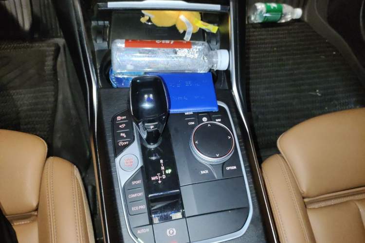 Used BMW 3 Series 2021 Facelifted 325Li M Sport Night Edition Package Gear Lever