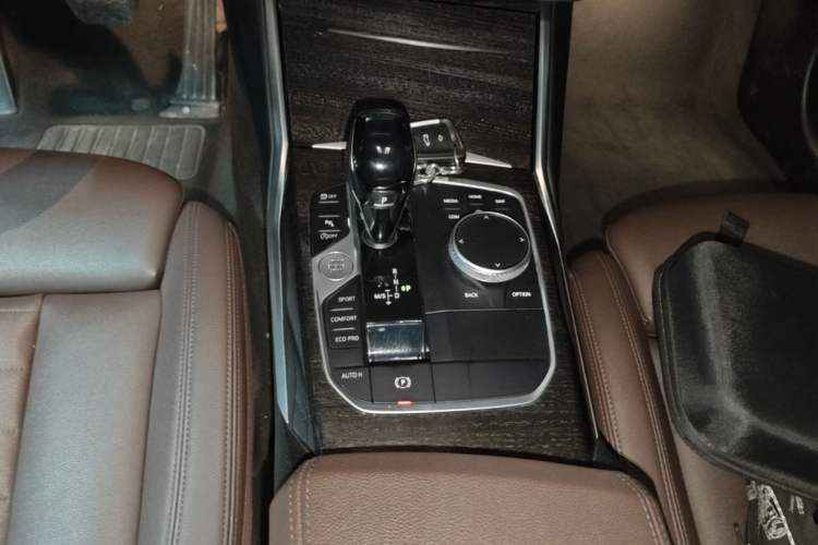 Used BMW 3 Series 2021 325Li M Sport Package Gear Lever