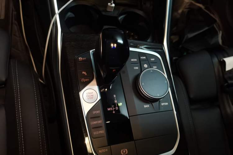 Used BMW 3 Series 2021 325Li M Sport Package Gear Lever