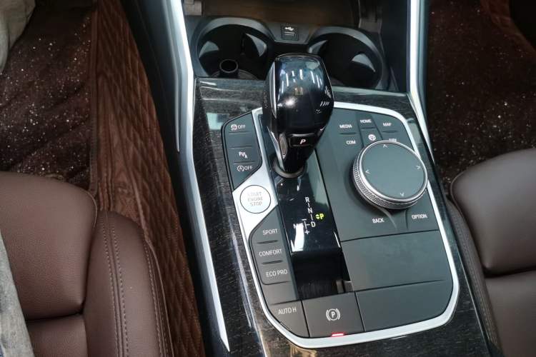 Used BMW 3 Series 2021 Second Facelift 325Li M Sport Package Gear Lever