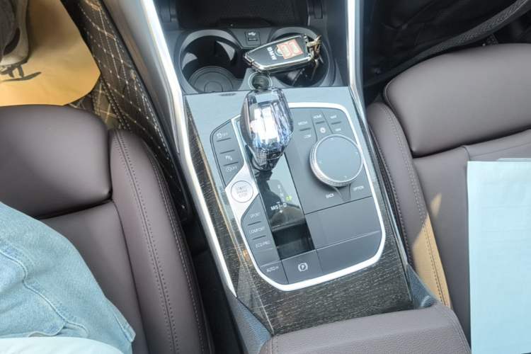 Used BMW 3 Series 2021 Second Facelift 325Li M Sport Package Gear Lever