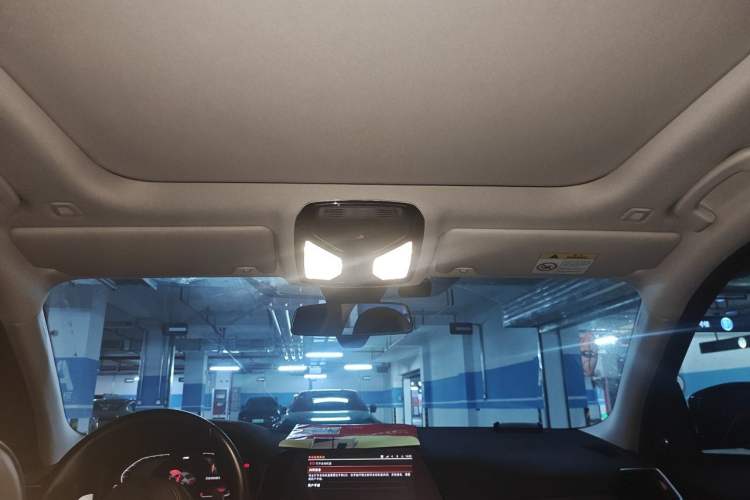 Used BMW 3 Series 2021 325i M Sport Night Edition package Headliner