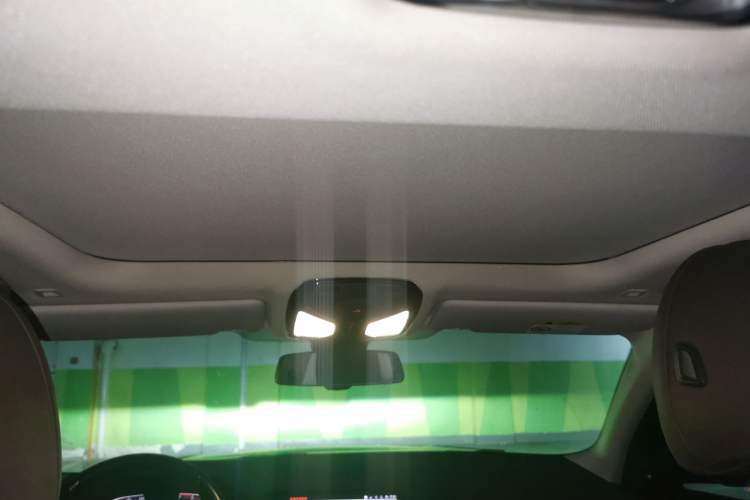 Used BMW 3 Series 2021 325i M Sport Night Edition package Headliner