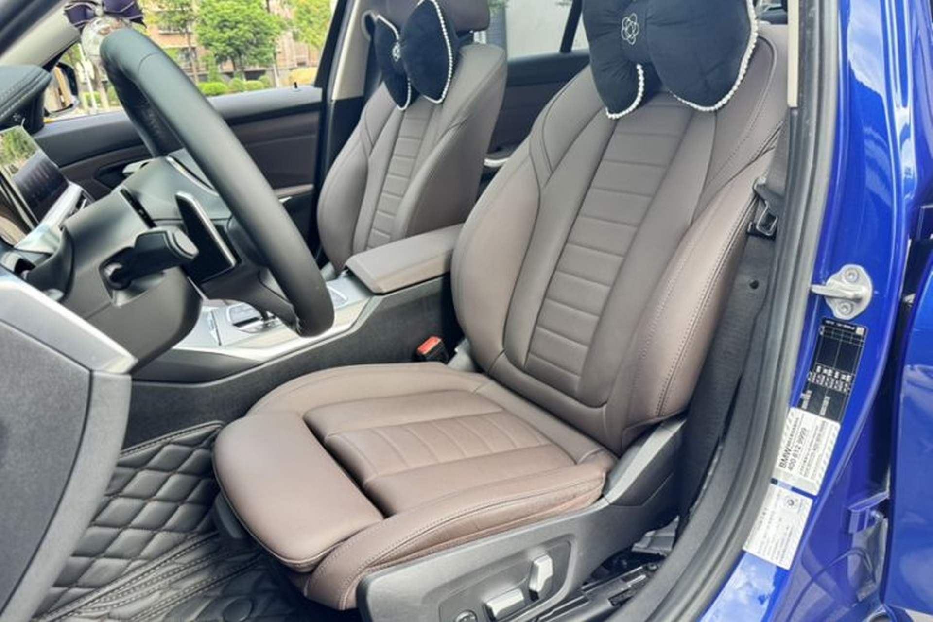 Used BMW 3 Series 2021 325Li M Sport Shadowline Package Interior 1