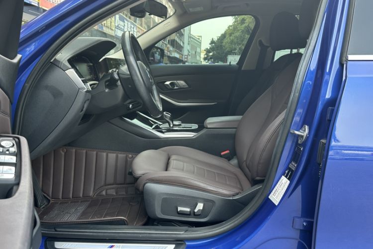 Used BMW 3 Series 2021 Second Facelift 320Li M Sport Package Interior 3