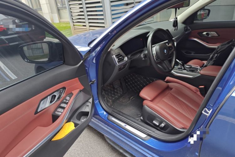 Used BMW 3 Series 2021 Restyled 325Li M Sport Package Interior 3