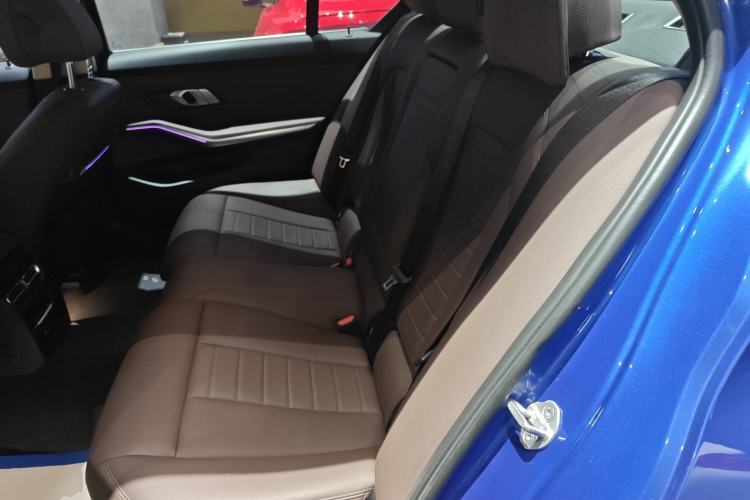 Used BMW 3 Series 2021 Restyled 325Li M Sport Package Interior 4