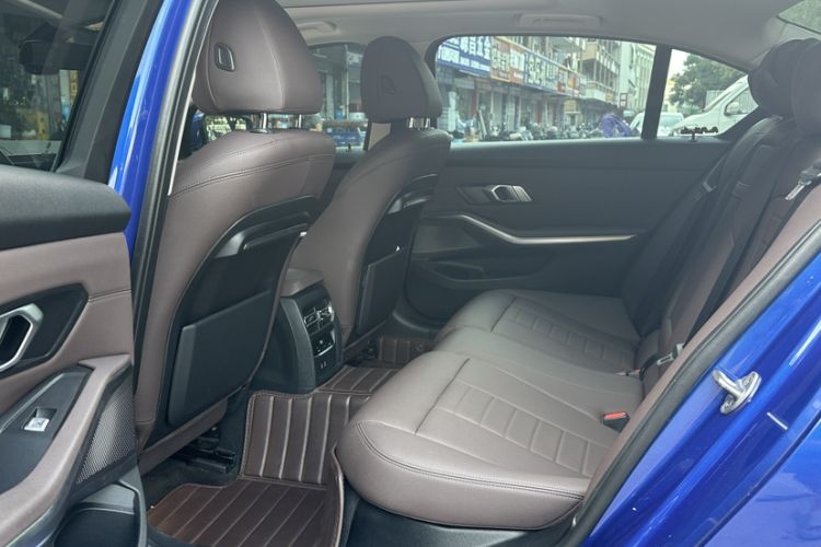 Used BMW 3 Series 2021 Second Facelift 320Li M Sport Package Interior 4